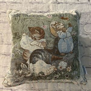 BEATRIX POTTER COLLECTION FREDERICK WARNS (1999) THE TALE OF TOM KITTEN PILLOW